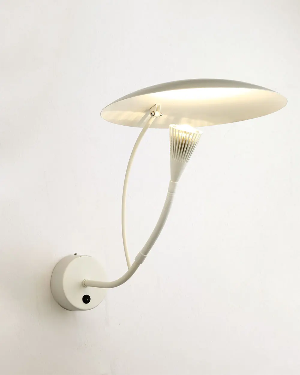 2060 2 Đèn tường đọc sách, đèn ngủ phong cách hiện đại LV5069