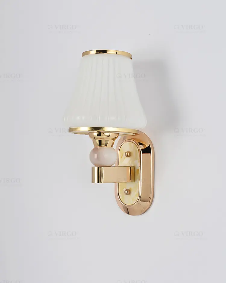 Đèn tường trang trí chụp thủy tinh S8605