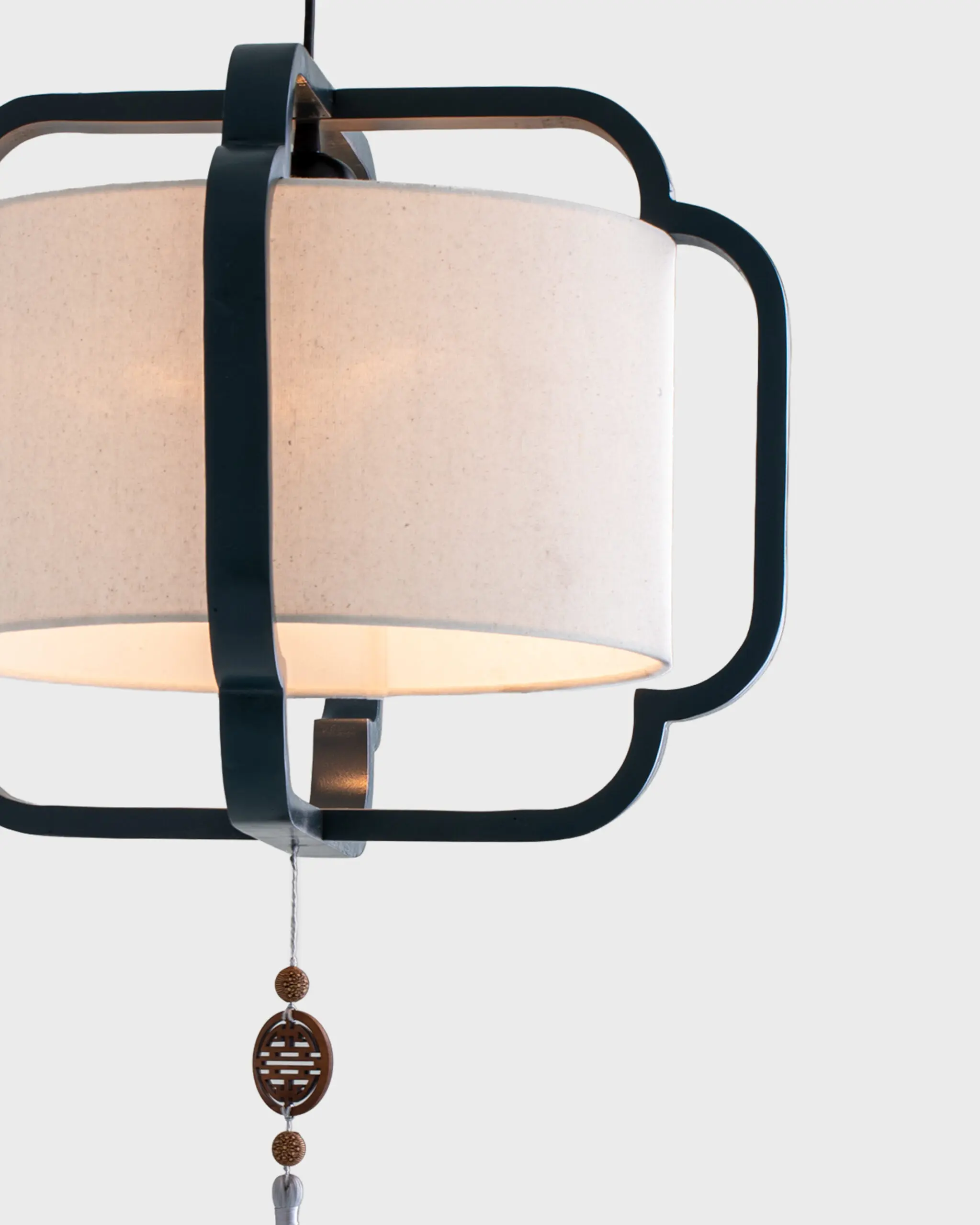 VRG 20189 3 scaled Đèn Thả Indochine Khung Hợp Kim Chao Vải Lụa VRG-20189