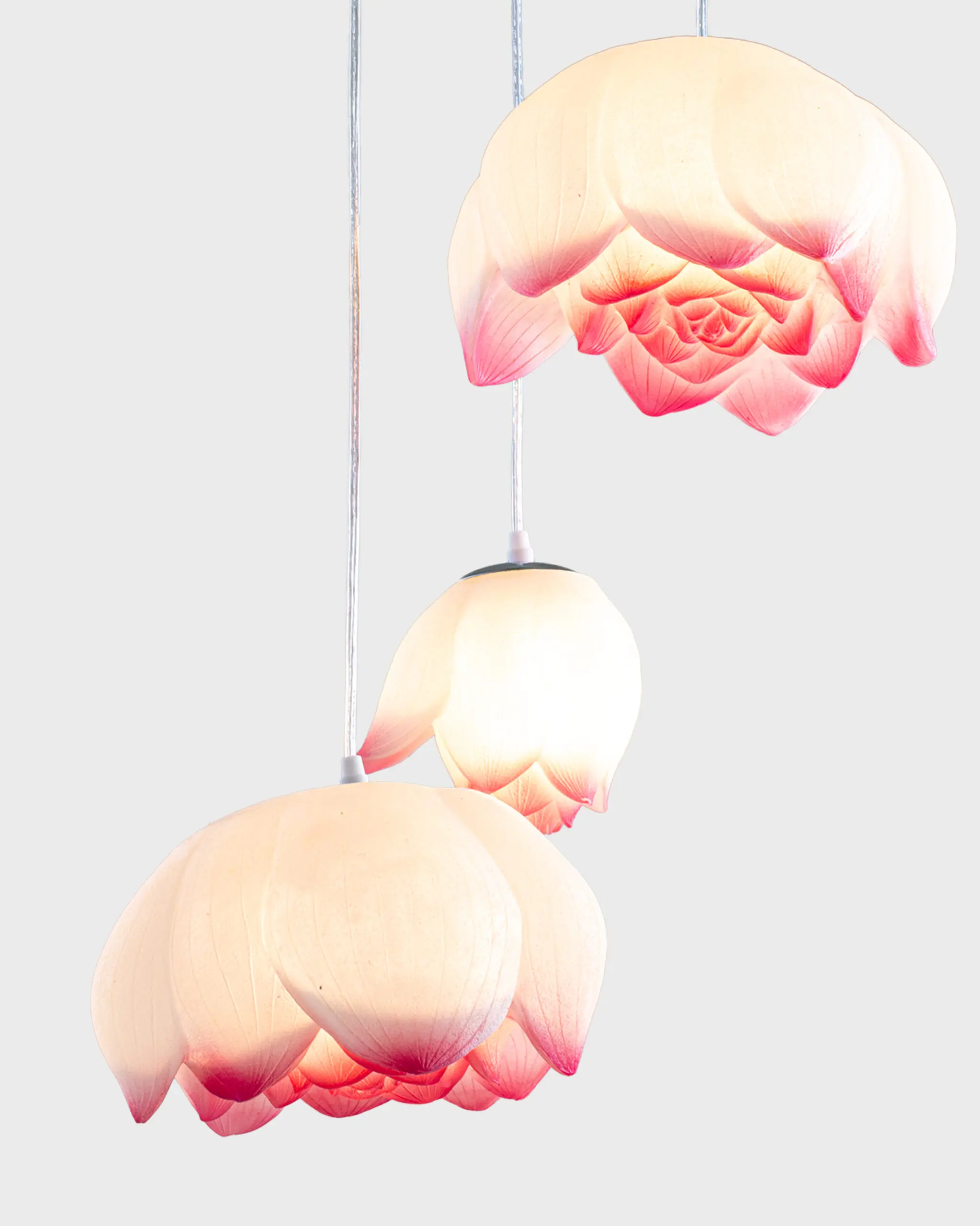 Đèn Thả Phòng Thờ Hoa Sen Mâm Lá Xanh 3 Bông Nở Rộ Trang Nghiêm VRG-BLD