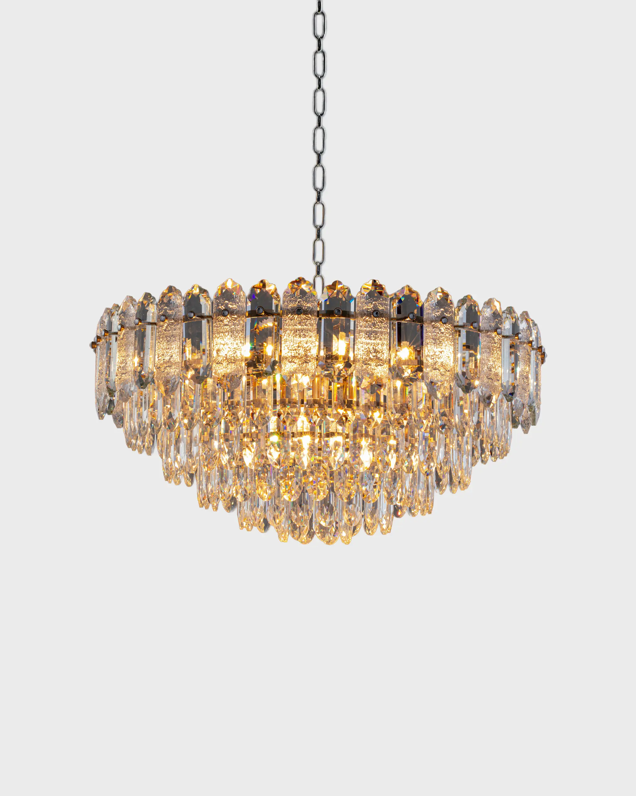 Đèn Chùm Pha Lê Tròn Xếp Tầng Sang Trọng VRG-TH8626