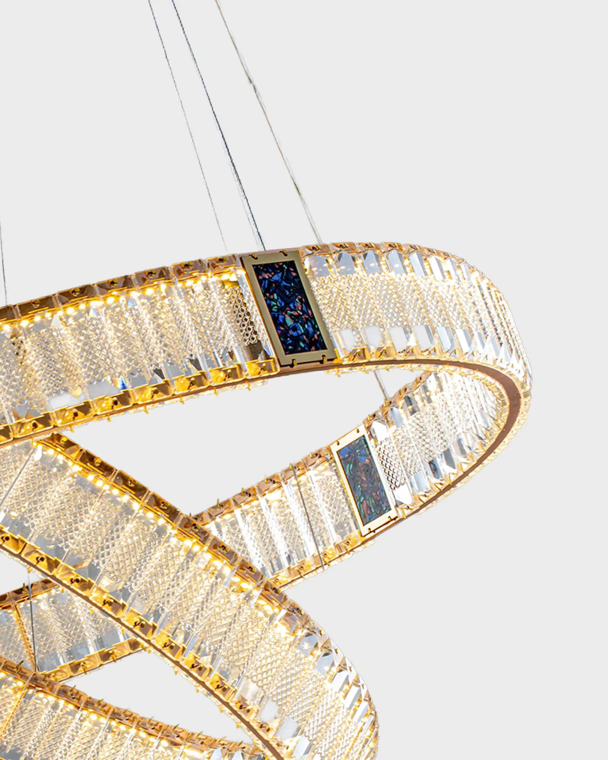 Đèn Chùm Pha Lê Thả 2 Vòng Tròn Đan Chéo Hiện Đại VRG-TPL810282 3 Đèn Chùm Pha Lê Thả 2 Vòng Tròn Đan Chéo Hiện Đại VRG-TPL810282