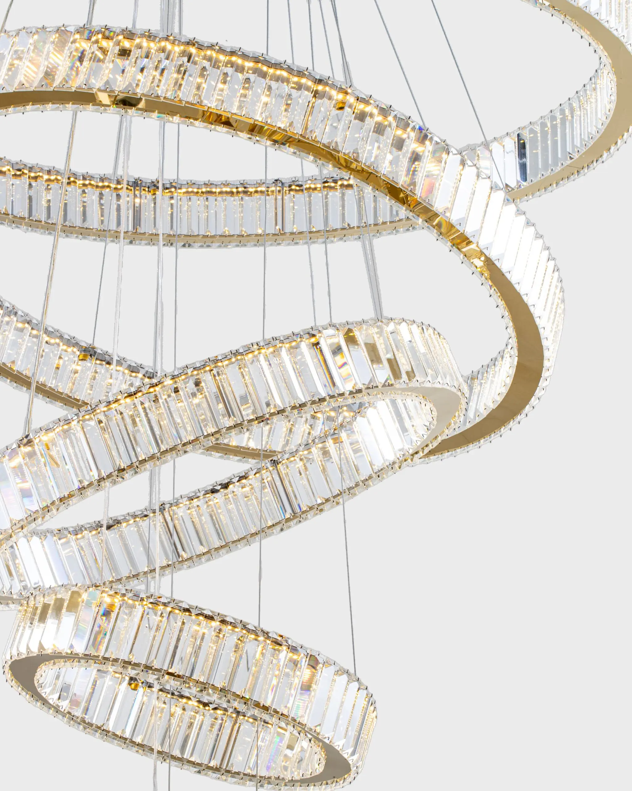 Đèn Thả Thông Tầng Pha Lê 5 Vòng Xoắn Ốc VRG-TH807821 2 Đèn Thả Thông Tầng Pha Lê 5 Vòng Xoắn Ốc VRG-TH807821