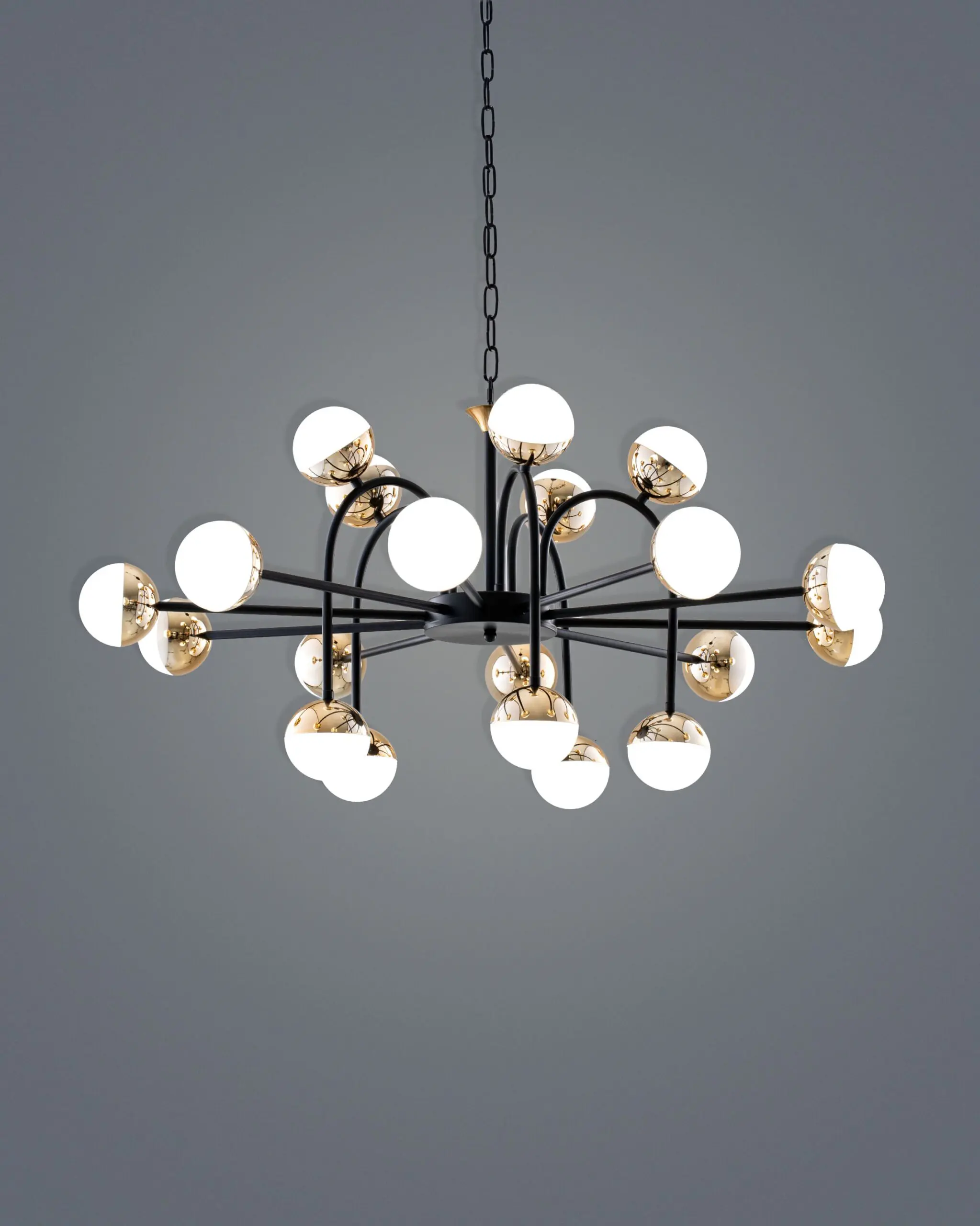 Đèn Chùm Hiện Đại Khung Đen Phối Vàng Bóng Tròn VRG-THCN14021 1 Đèn Chùm Hiện Đại Khung Đen Phối Vàng Bóng Tròn VRG-THCN14021