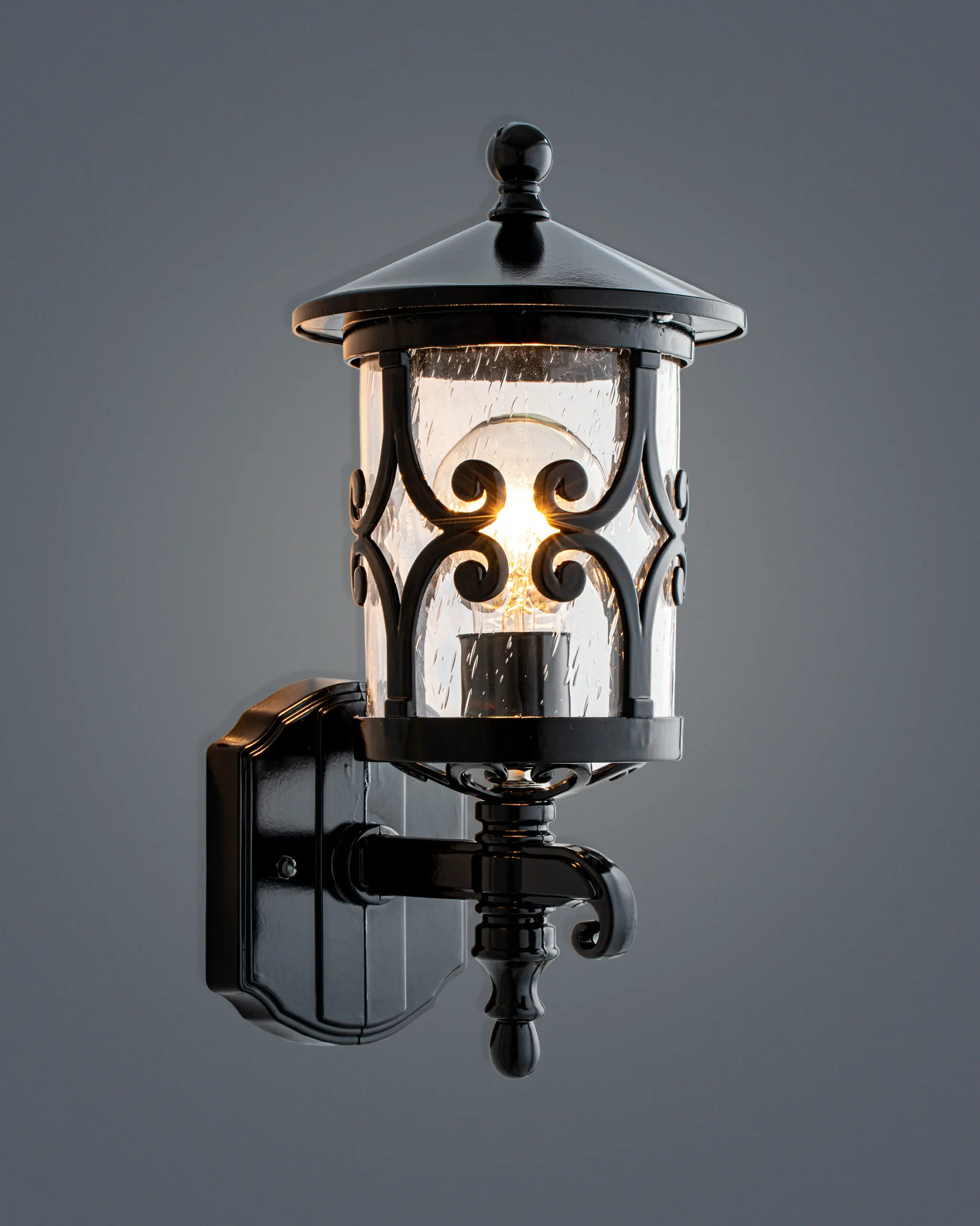 VRG 0190 B 2 scaled Đèn Tường Cổ Điển Hợp Kim Đen Vàng Tinh Tế Sang Trọng VRG-0190