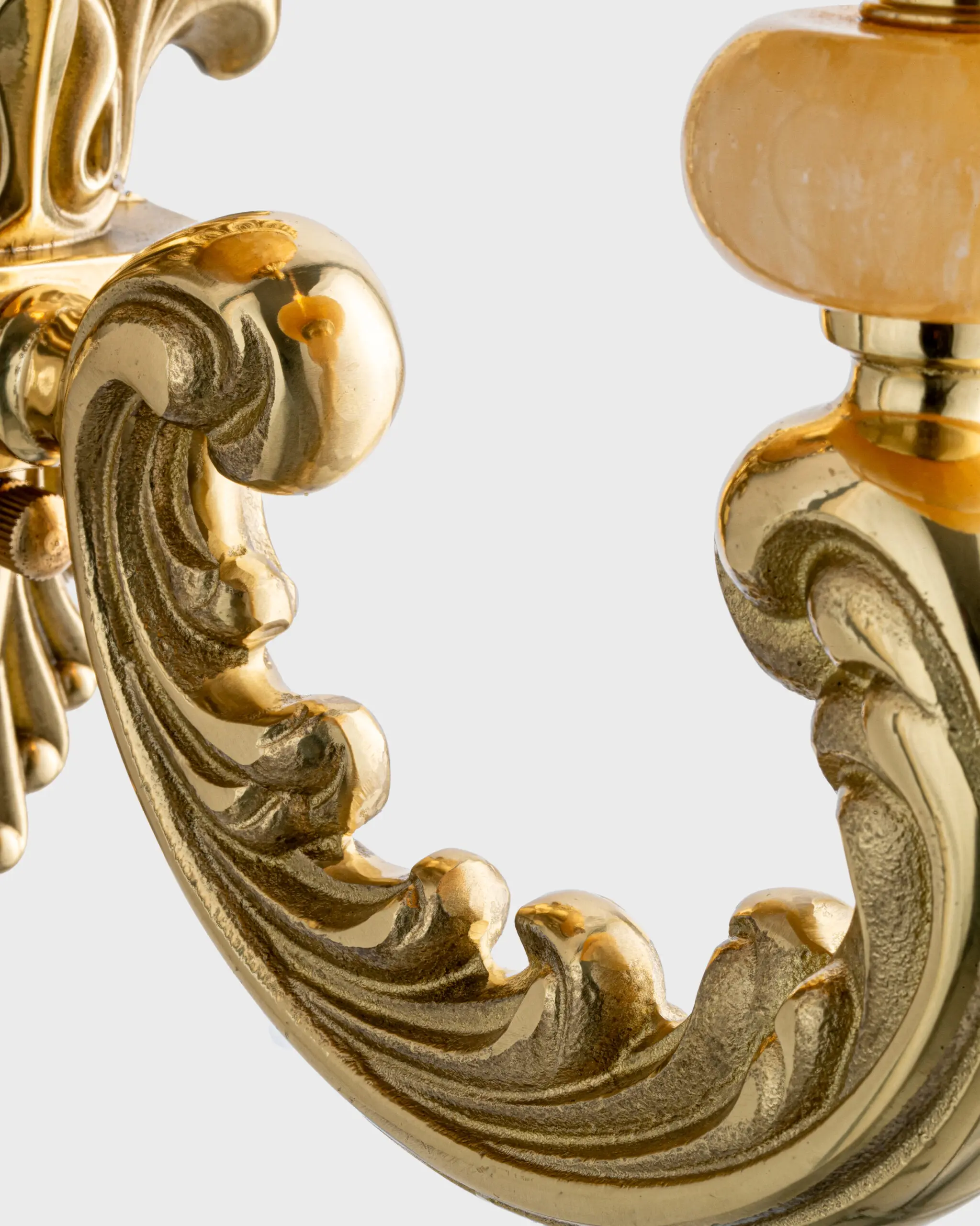 VRG 9251 1 5 scaled Đèn Tường Cổ Điển Pha Lê Vàng Gold Hình Oval Sang Trọng VRG-9251-1