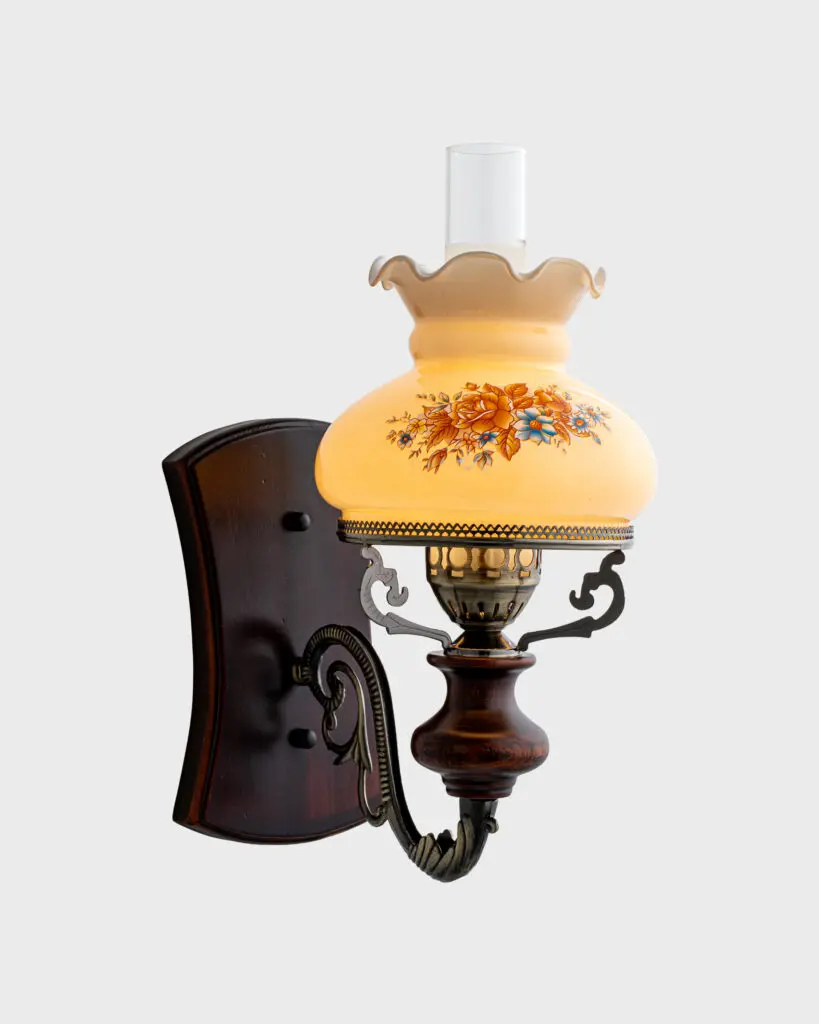 Đèn Tường Cổ Điển Pha Lê Hòa Quý Dạng Uống Gốm Vàng Sang Trọng VRG-9915