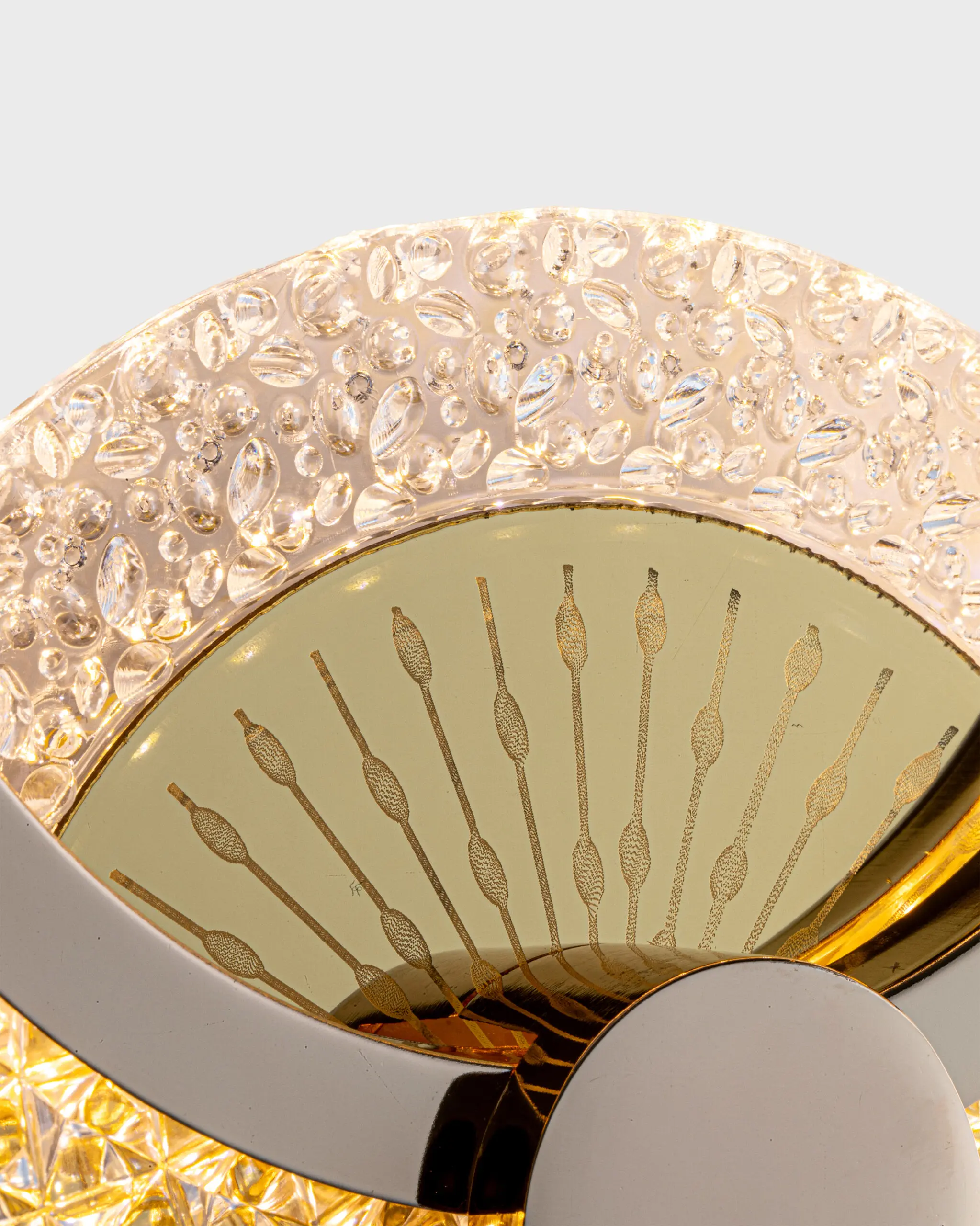 VRG AC4285 3 scaled Đèn Tường Pha Lê Cổ Điển Vàng Gold Sang Trọng VRG-AC4285