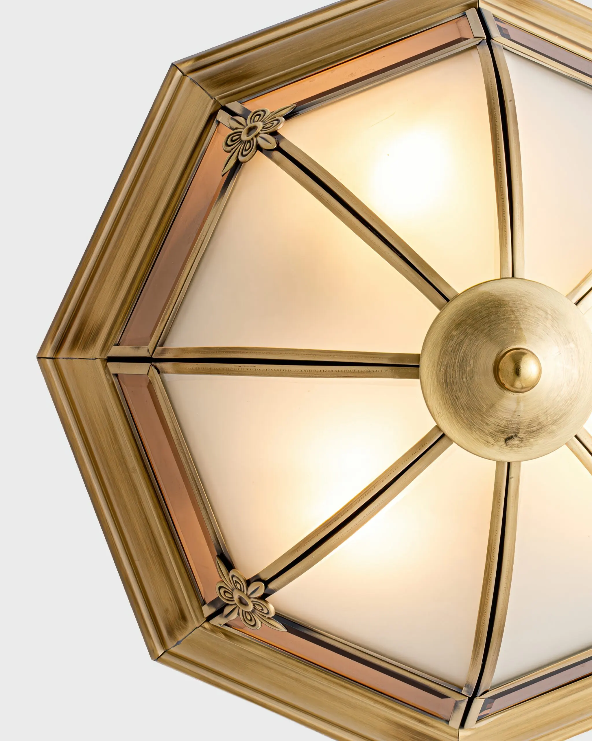 VRG OD73223 3 scaled Đèn Ốp Trần Cổ Điển Đồng Tăm Dưới Kính Mờ Sang Trọng VRG-OD73223