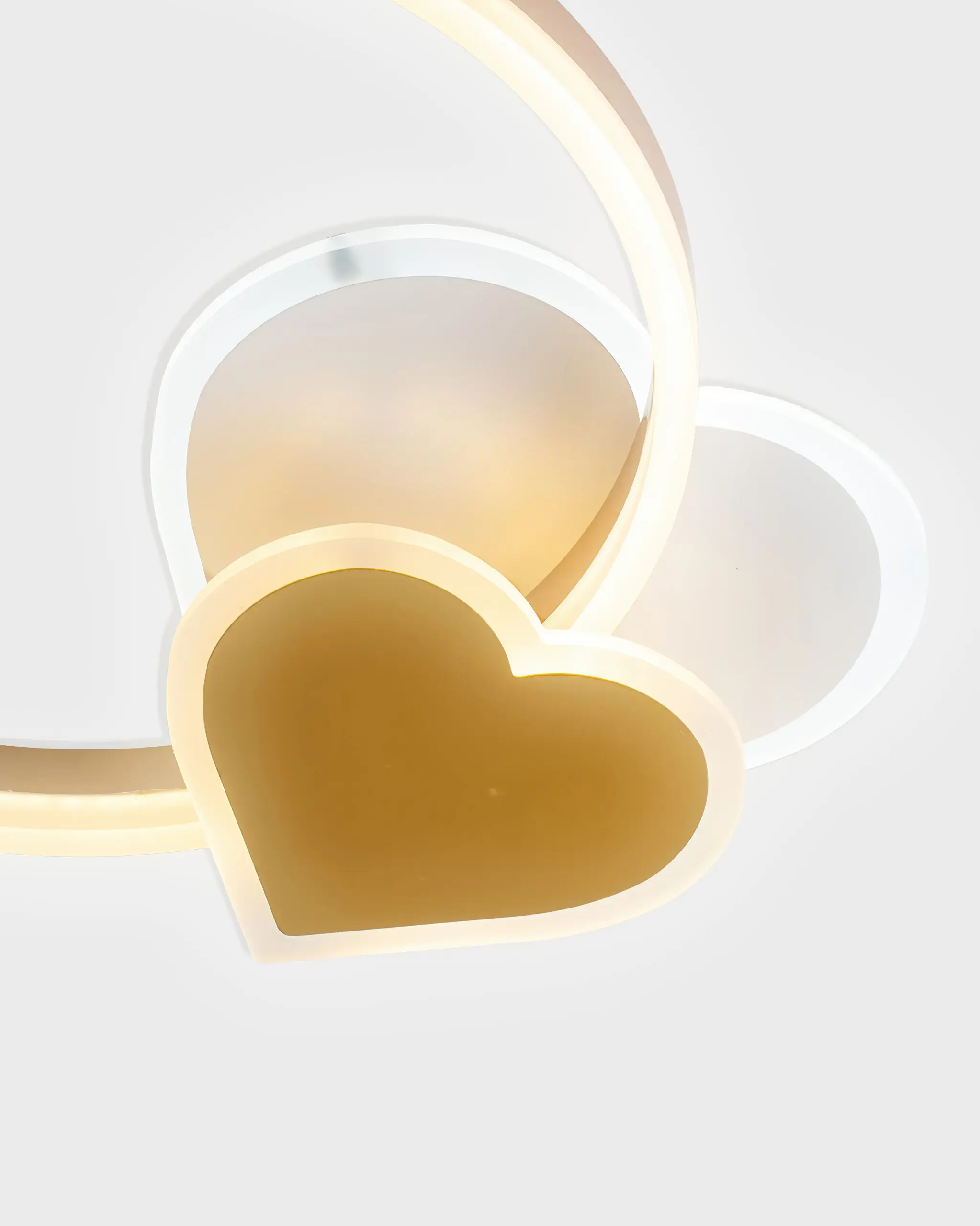 VRG OTA8875 3 scaled Đèn Ốp Trần Trái Tim Hợp Kim Vòng Tròn Vàng Gold LED Hiện Đại VRG-OTA8875