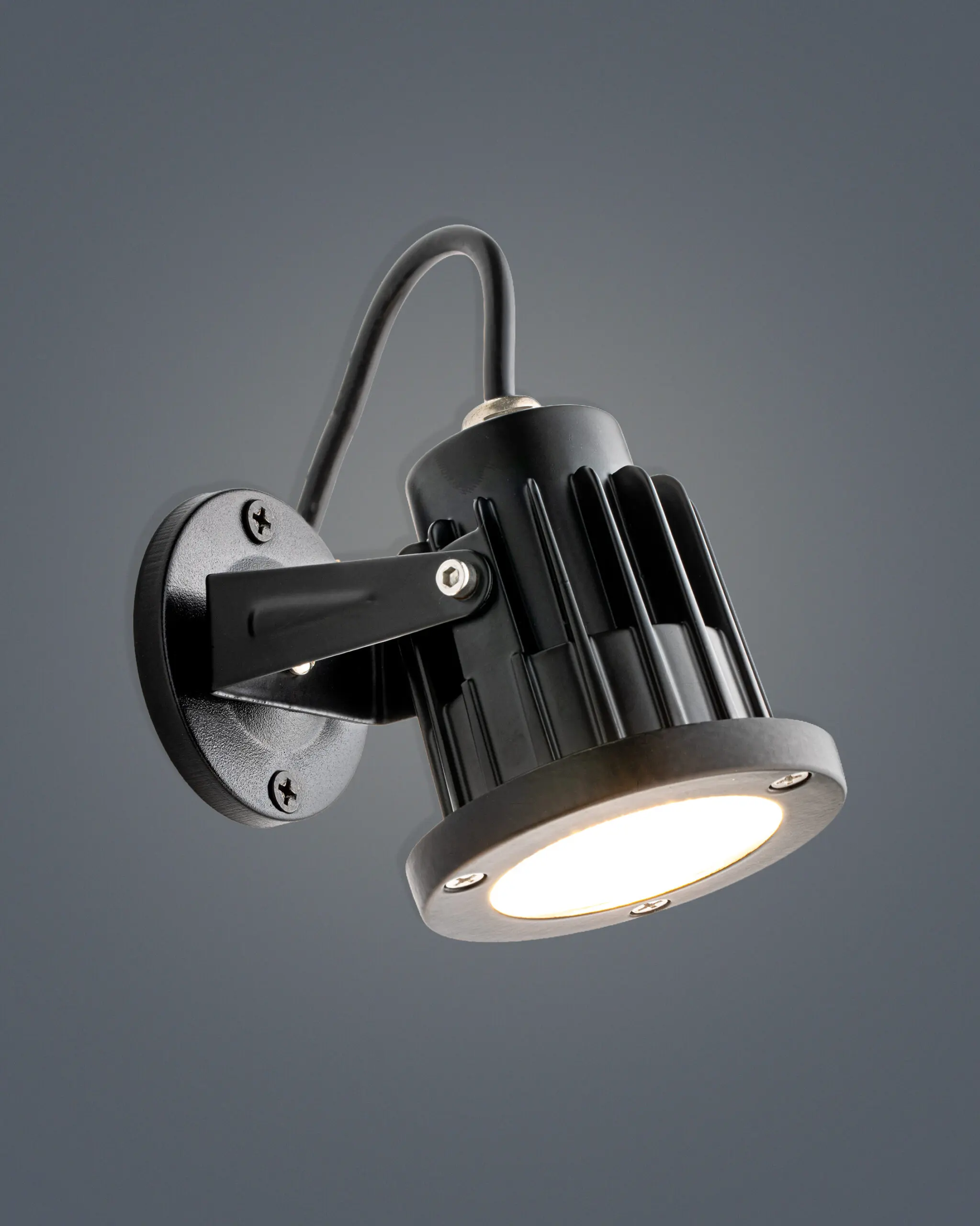 VRG RC04 2 scaled Đèn Tường LED Hiện Đại Hợp Kim Đen Tinh Tế VRG-RC04