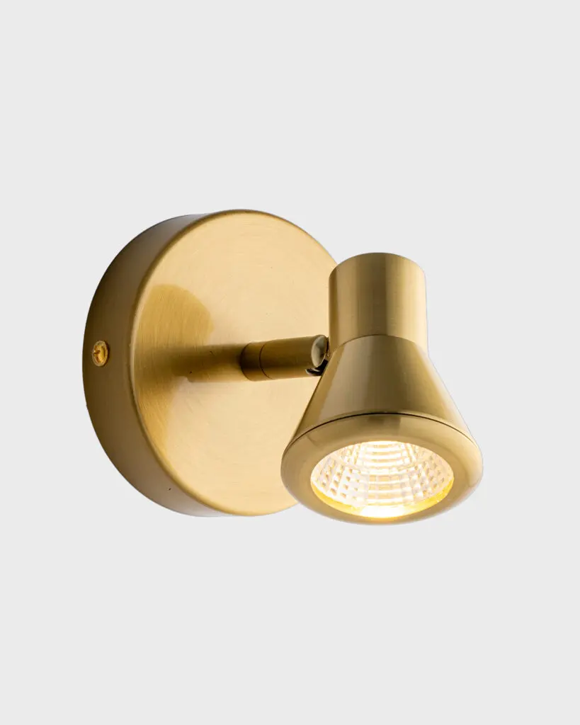 Đèn Tường Đồng Hiện Đại Hình Chóp Vàng Sang Trọng VRG-RT5879T1