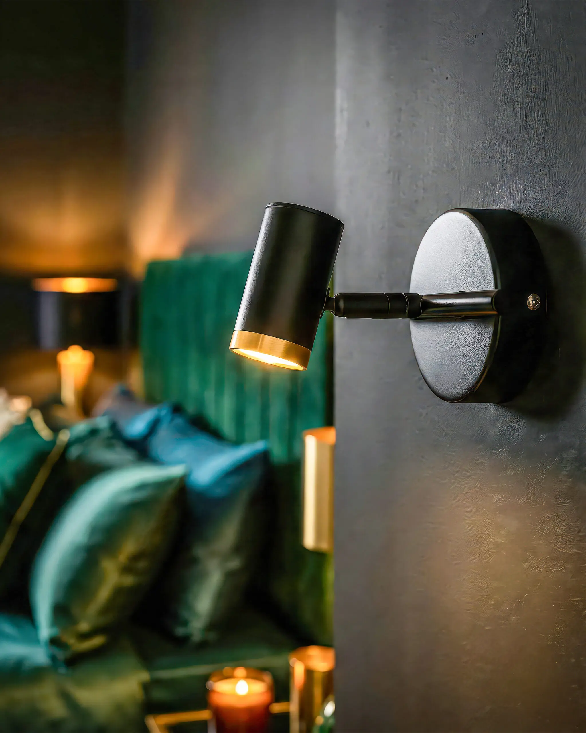 VRG RT91 3 scaled Đèn Tường LED Hiện Đại Hợp Kim Đen Đầu Xoay Minimalist VRG-RT91