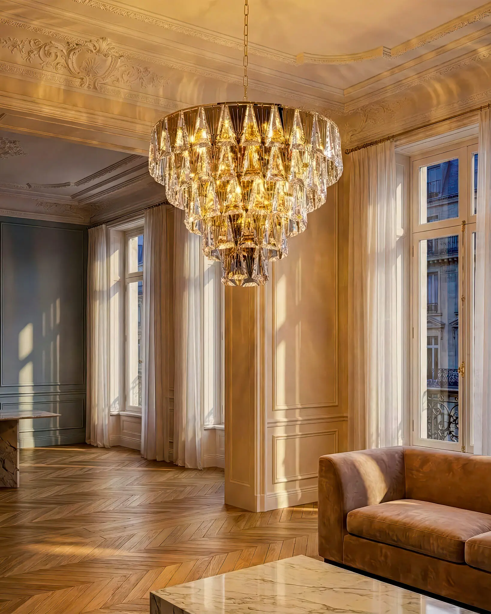 Đèn Chùm Pha Lê Sang Trọng Hình Chóp Vàng Gold Hiện Đại VRG-TL6839