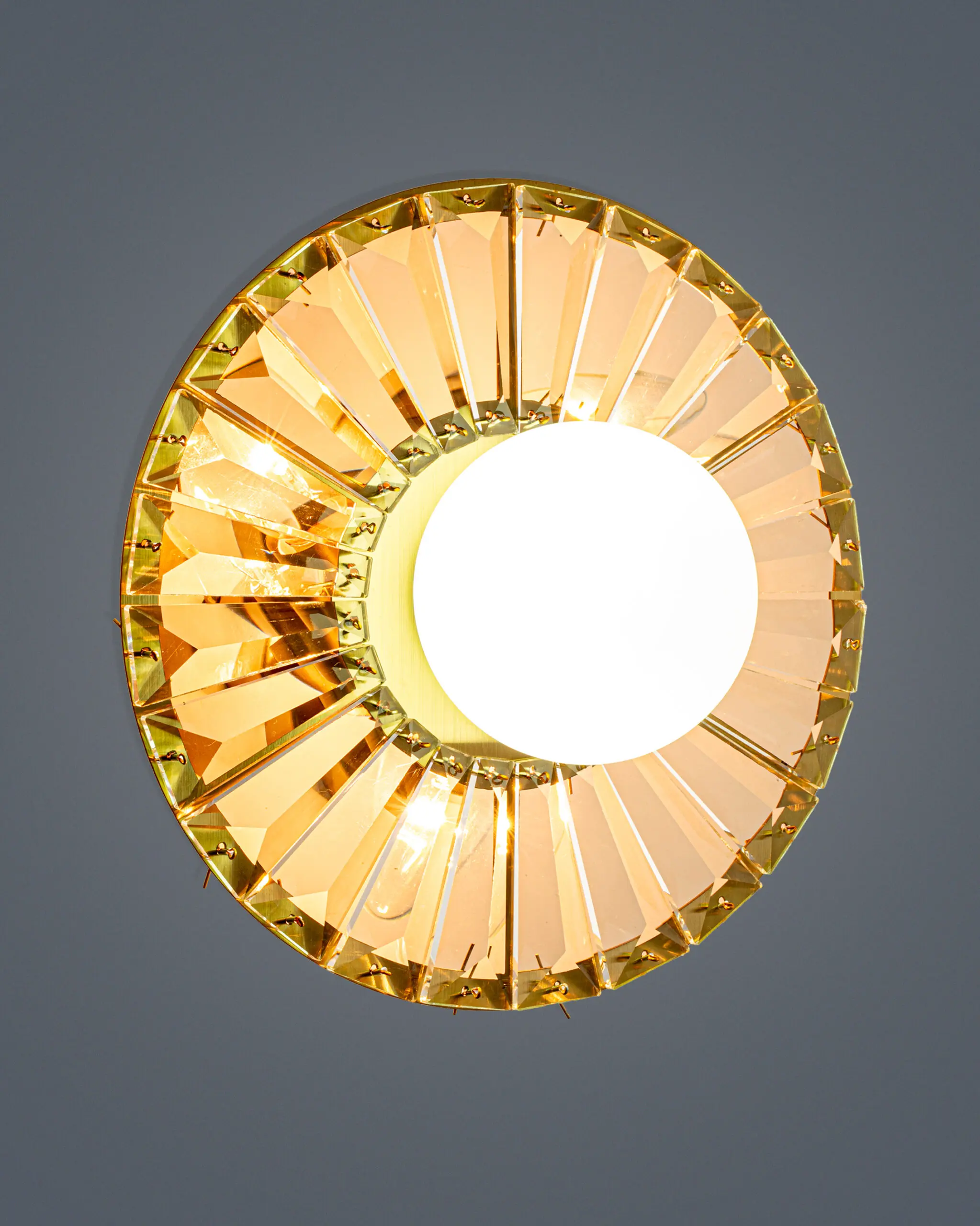 Đèn Tường Pha Lê Vàng Sang Trọng Thiết Kế Đẹp Mặt Trời VRG-V862