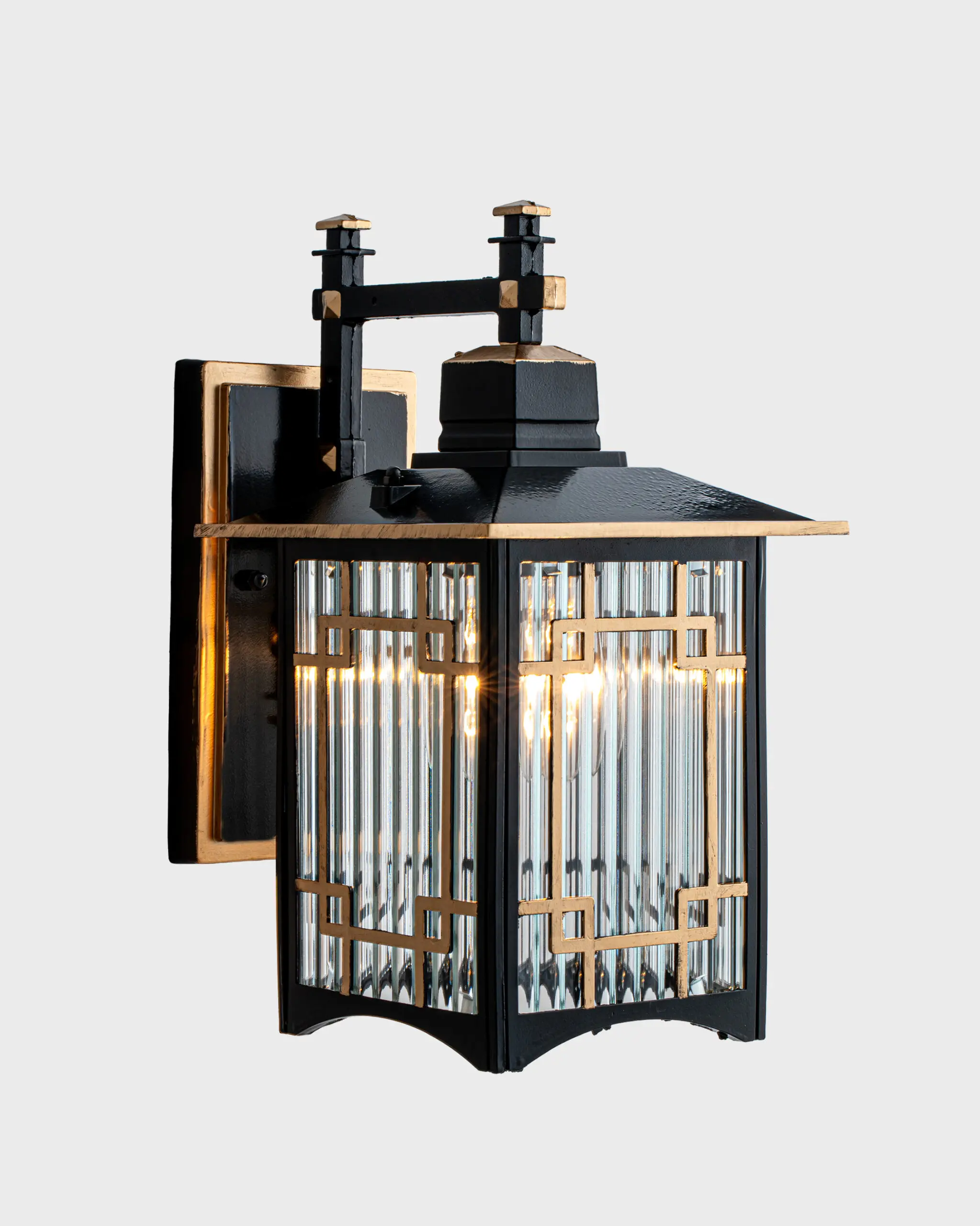 Đèn Tường Cổ Điển Pha Lê Hình Chóp Màu Đen Đẳng Cấp VRG-VC1286