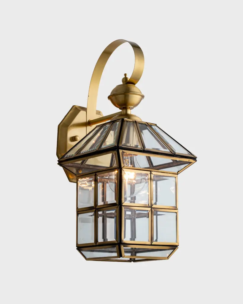 Đèn Tường Đồng Cổ Điển Kính Vát Sang Trọng VRG-VD02