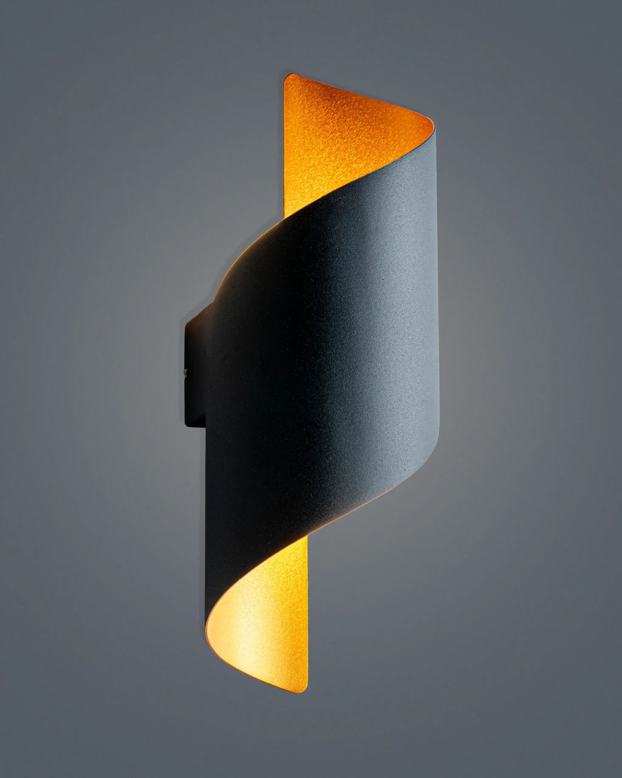 VRG VL2347 2 scaled Đèn Tường Hiện Đại Chủ Đạo Màu Đen Sang Trọng VRG-VL2347