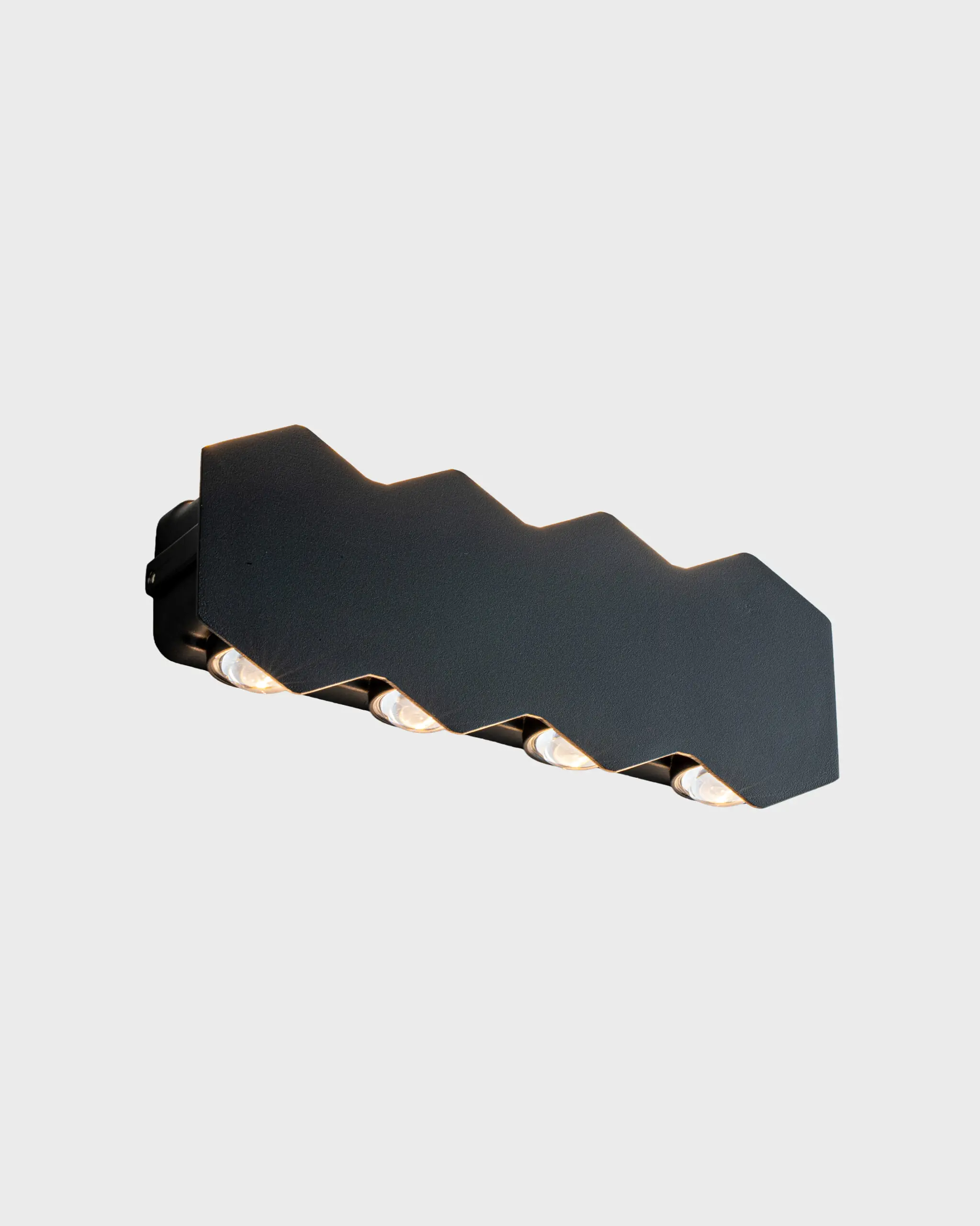 Đèn Tường Sang Trọng Hợp Kim Đen Hình Zigzag Chi Tiết Đặc Biệt VRG-VL8101