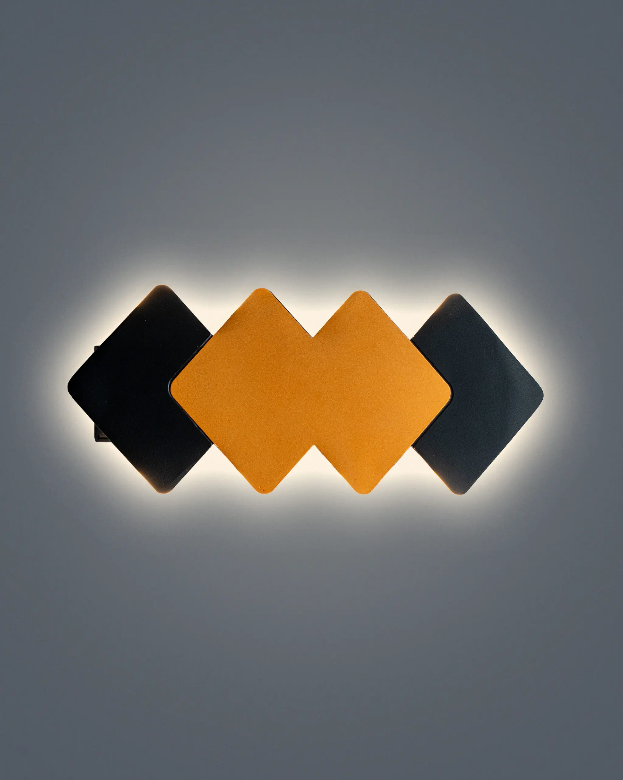 VRG VL928 8 2 scaled Đèn Tường Hiện Đại Hợp Kim Đen Vàng Đẳng Cấp VRG-VL928-8