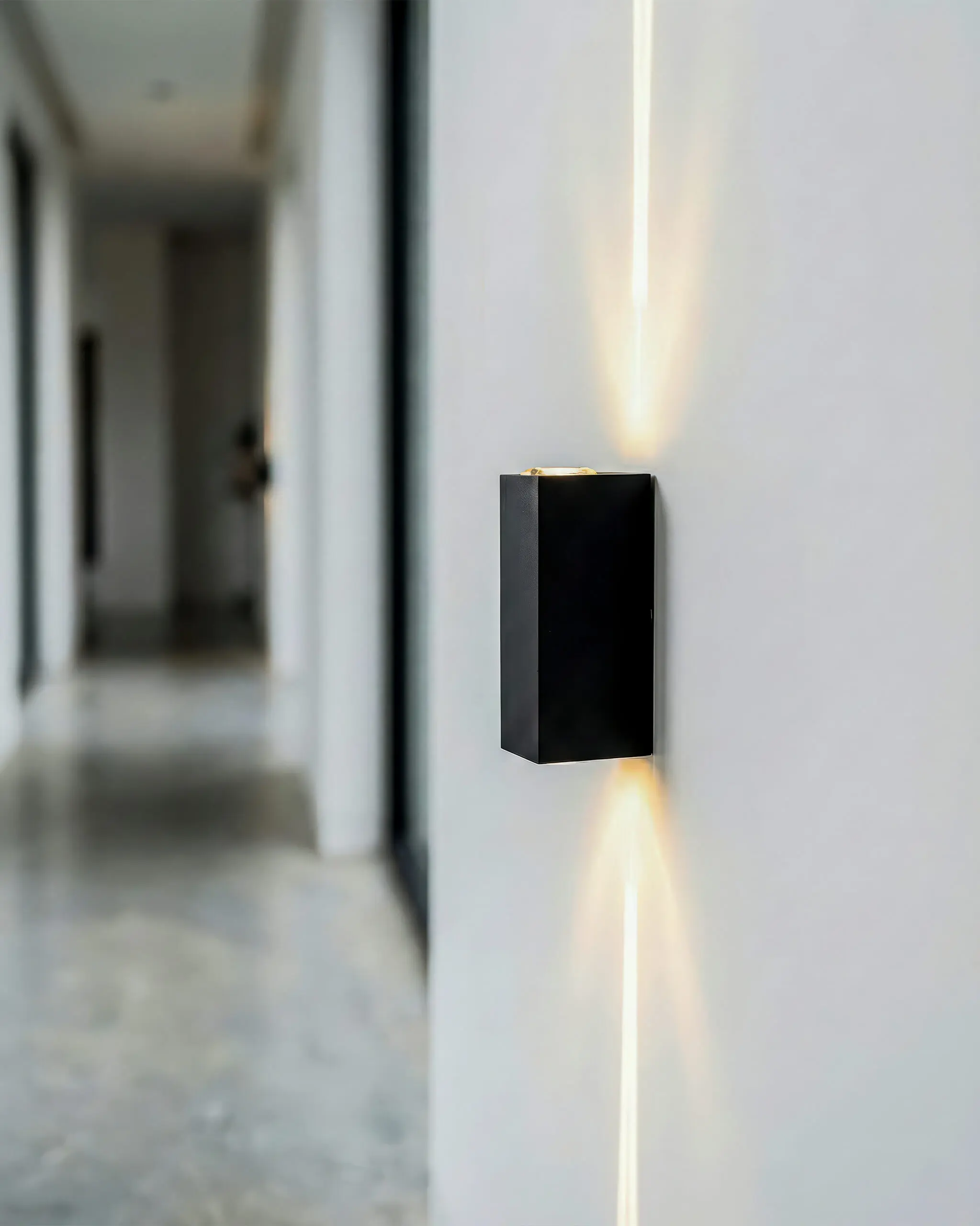 VRG VNT041 4 scaled Đèn Ốp Tường Hiện Đại Đen Hợp Kim Màu Đen Phong Cách Tối Giản VRG-VNT041