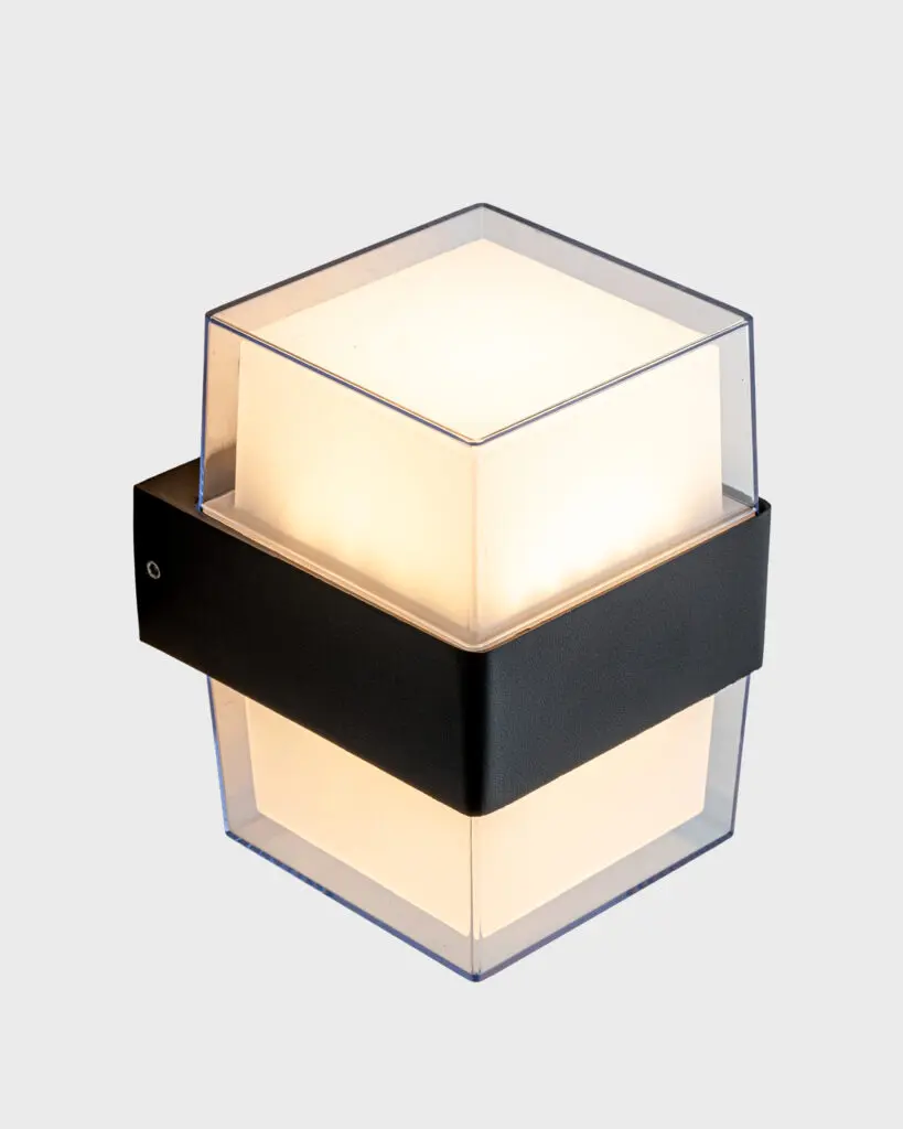 Đèn Tường Hiện Đại Nhựa PMMA Hình Vuông Màu Đen Sang Trọng VRG-VNT155