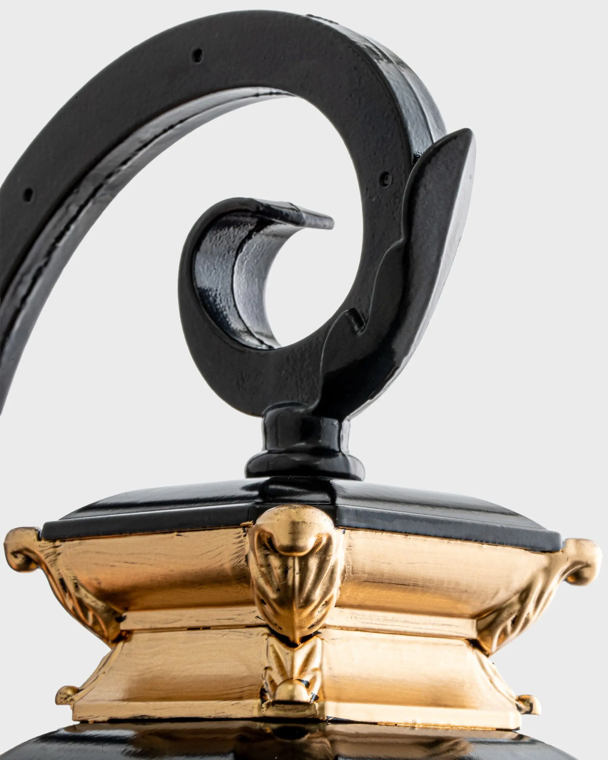 vrg td47 g 4 scaled Đèn Tường Đồng Cổ Điển Sang Trọng Màu Vàng Đen Tinh Tế VRG-TD47