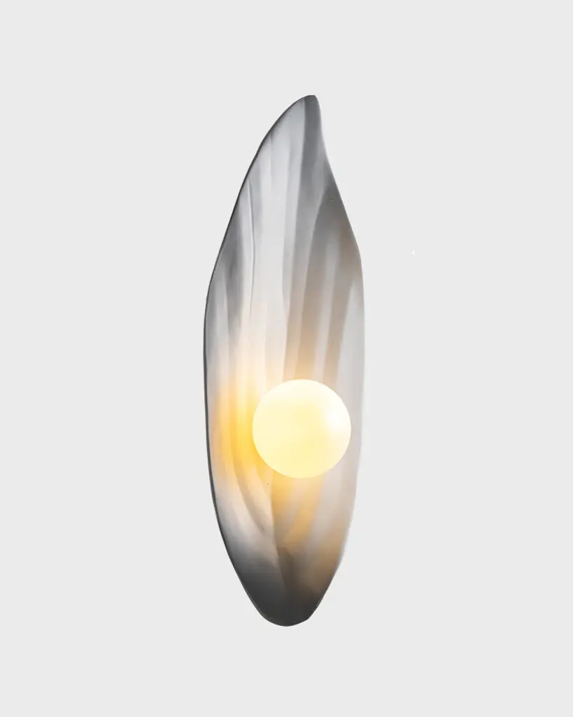 Đèn Tường Thủy Tinh Hiện Đại Màu Trắng Kiểu Dáng Tinh Tế VRG-VK145-4