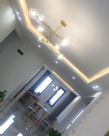 Đèn chùm thủy tinh thân vàng chao thủy tinh VIRGO DL20