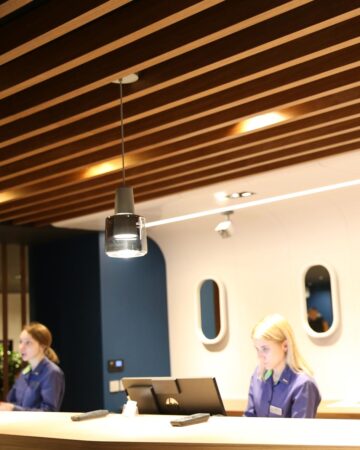 Đèn thả trong suốt trang trí quầy lễ tân khách sạn VIRGO DL42